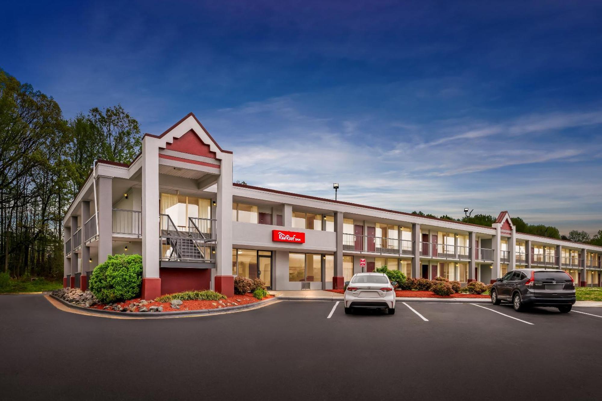 Red Roof Inn Charlotte - Airport Exterior photo